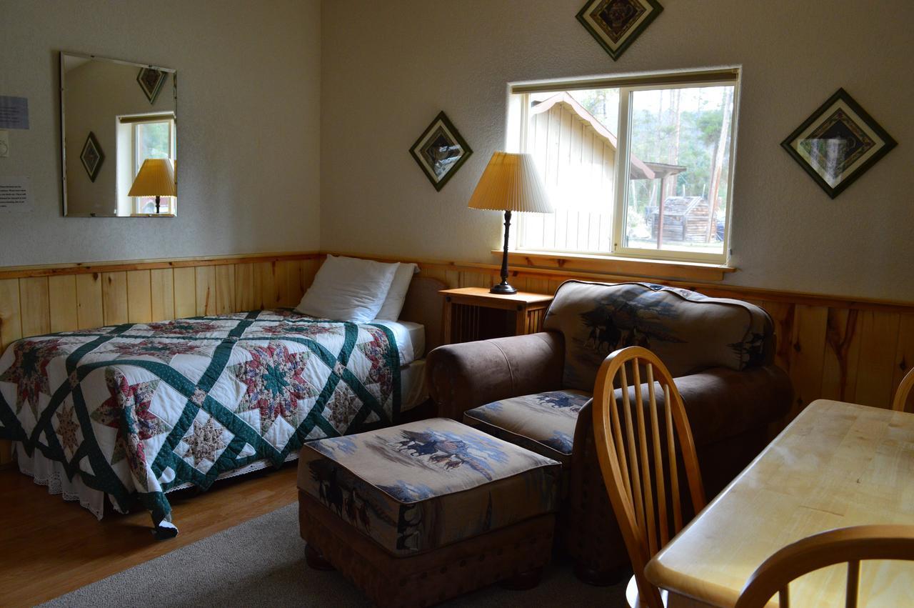 Daven Haven Lodge & Cabins Grand Lake Room photo